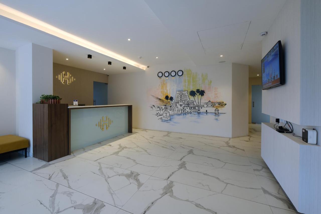 The Heartland Business Hotel, Trivandrum Тривандрум Экстерьер фото